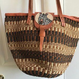 Kenya purse-tote in tans